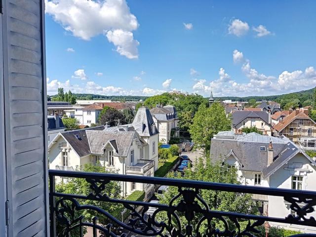 Vittel Spacieux 2 pièces Rénové - Confortable - Vue - 200 mètres Thermes Extérieur photo